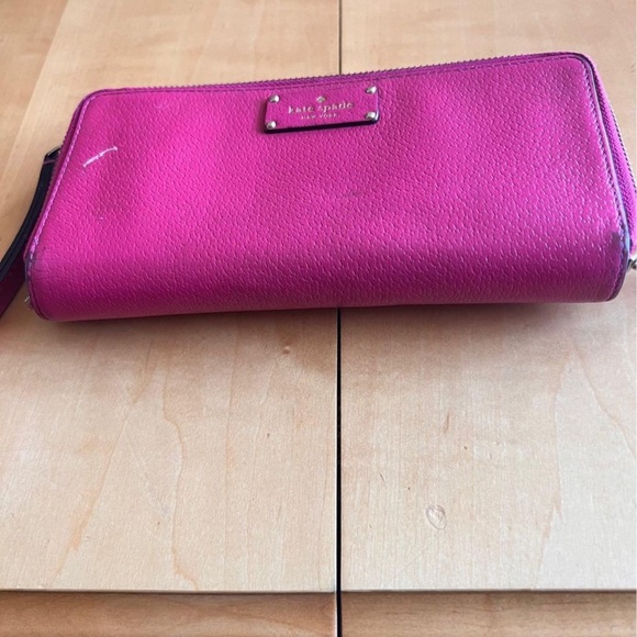 Kate Spade Wallet - Picture 1 of 6